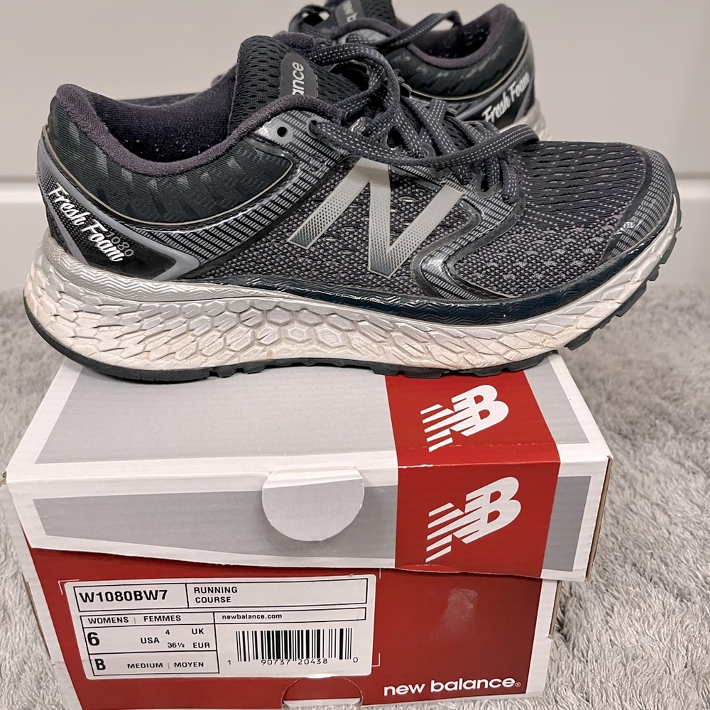 New Balance. Women’s Fresh Foam 1080 W1080bw7 Running Shoes Size 6 Medium